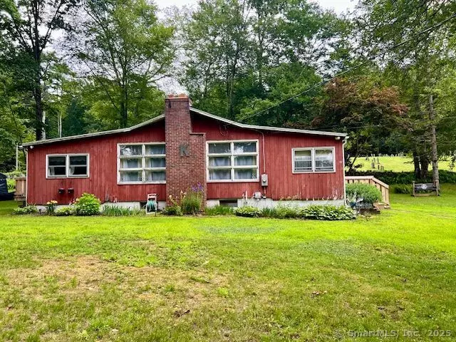 Woodstock, CT 06282,10 Laurel Hill Drive