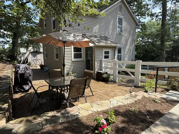Simsbury, CT 06070,603 Hopmeadow Street