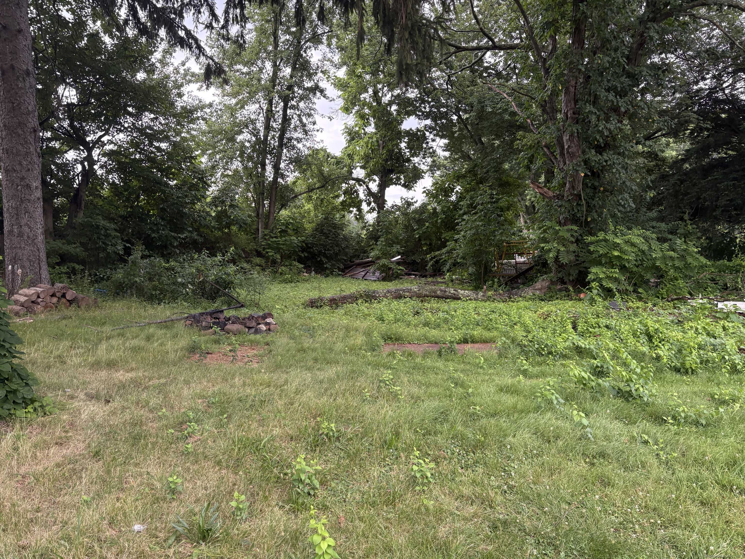 Meriden, CT 06450,104 Gale Avenue
