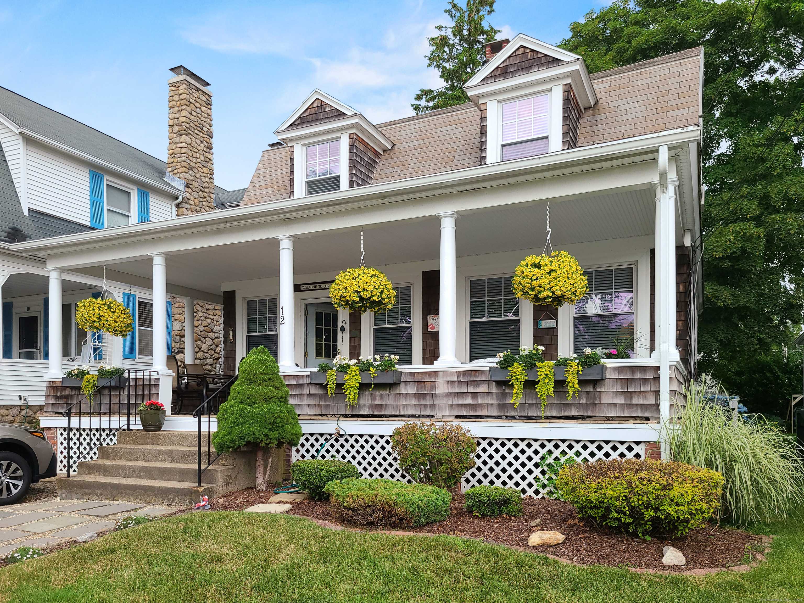 12 Elliott Avenue, New London, CT 06320