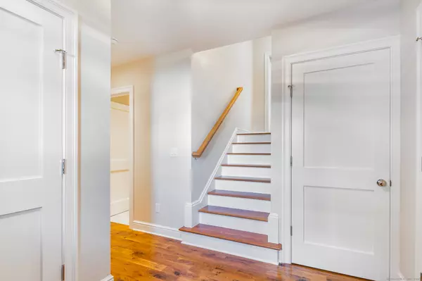 Greenwich, CT 06807,75 Strickland Road #D