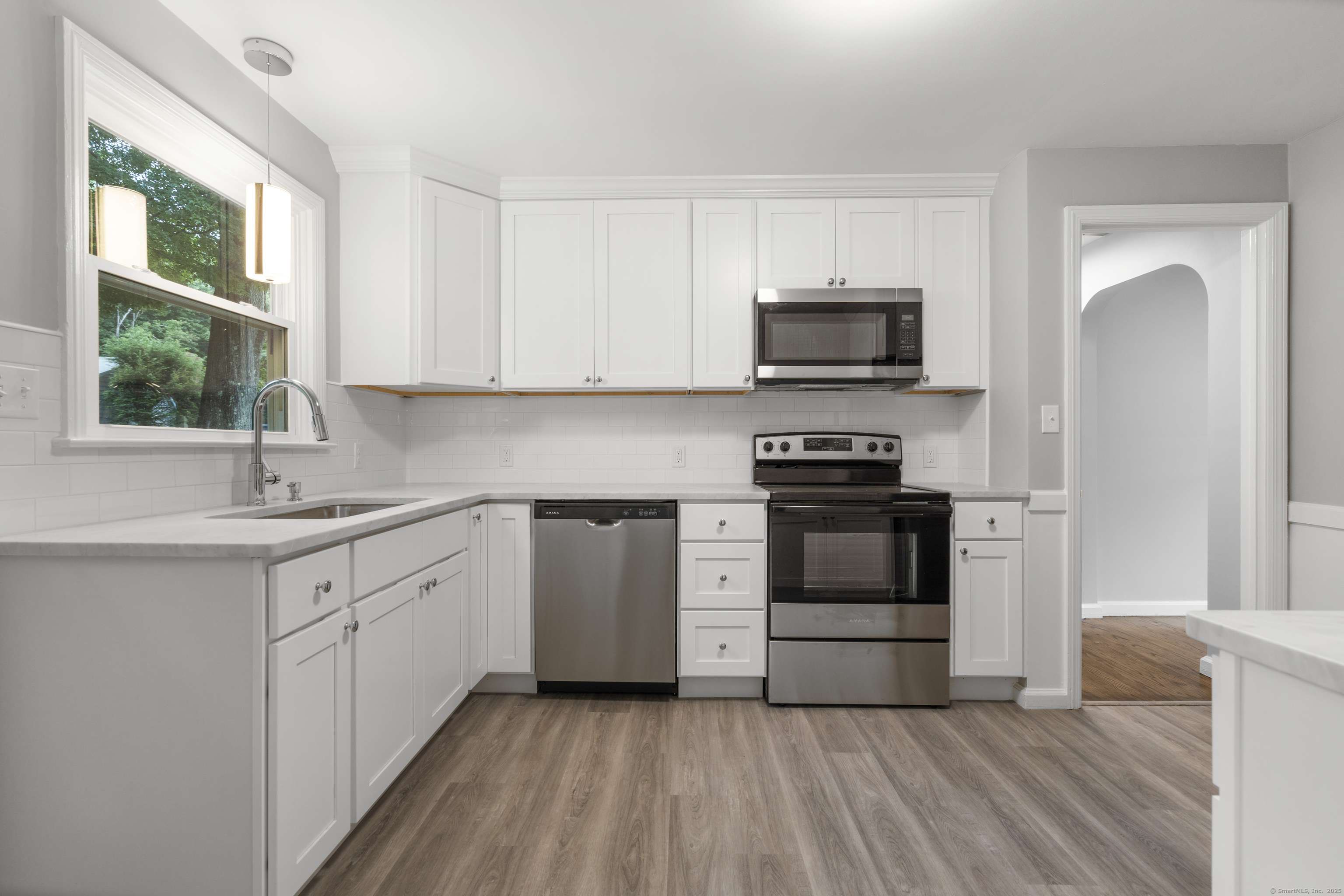 West Haven, CT 06516,106 Lakeview Avenue