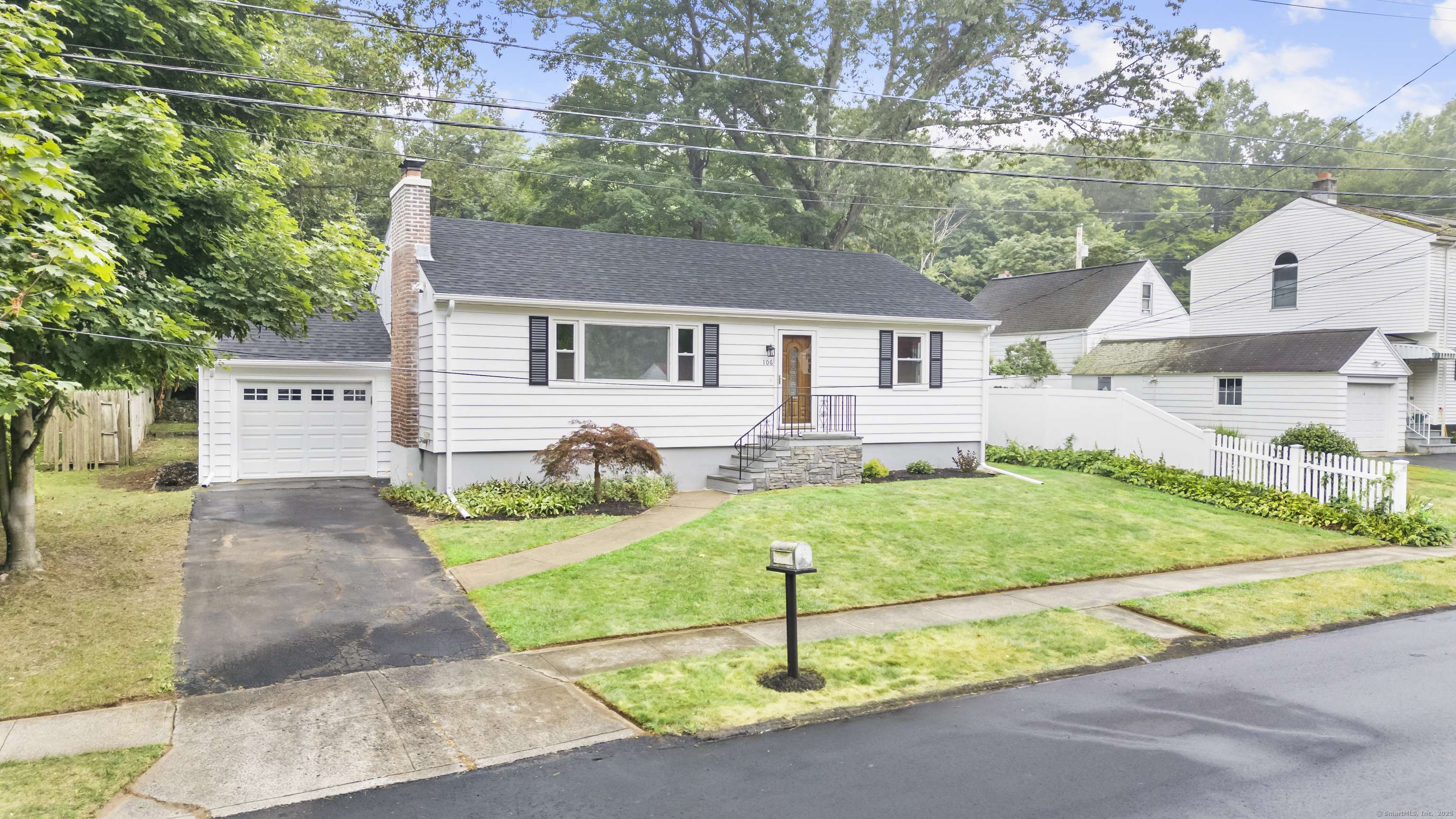 106 Lakeview Avenue, West Haven, CT 06516