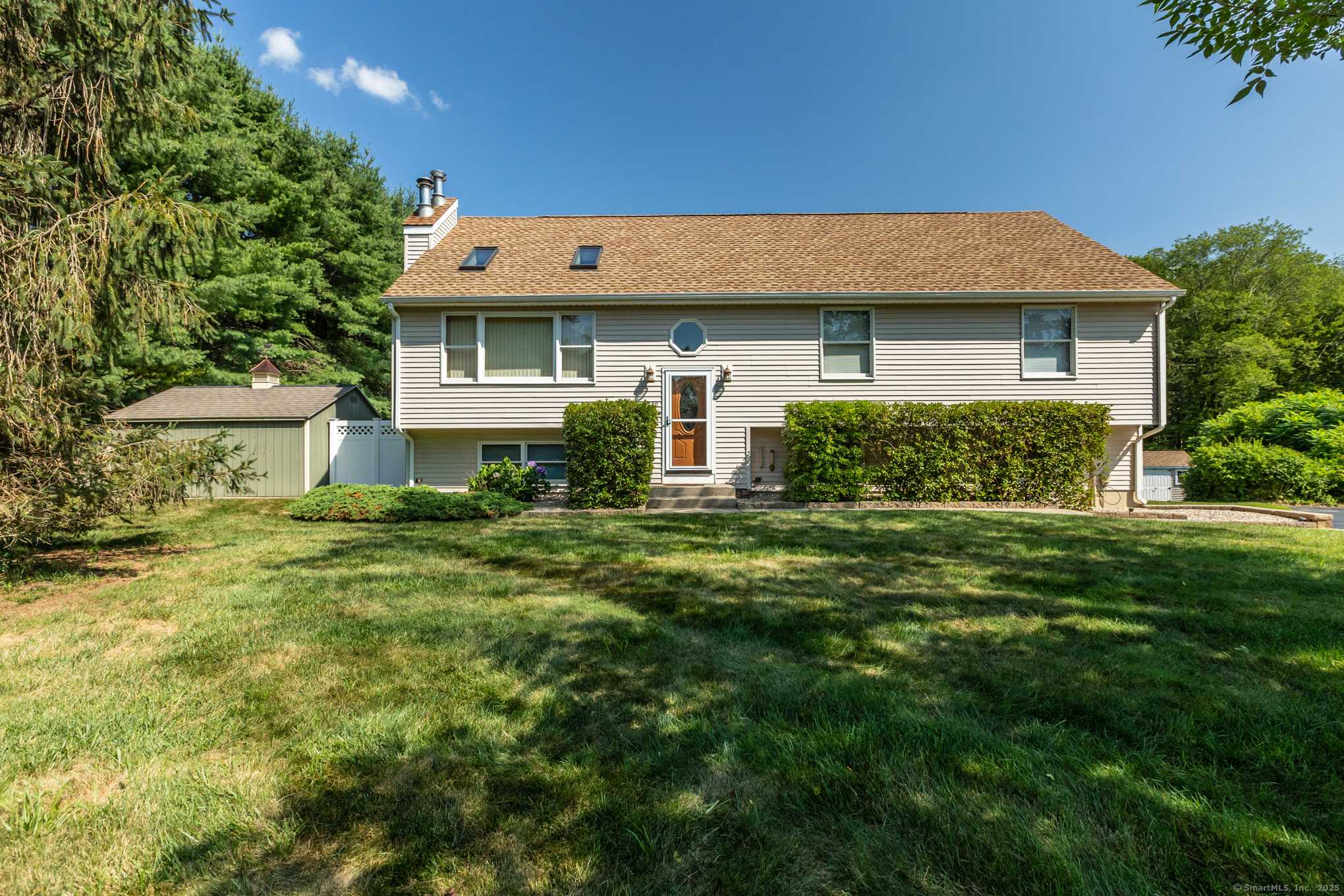 10 Lee Lane, Ellington, CT 06029