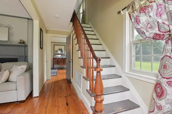 Waterford, CT 06385,186 Rope Ferry Road