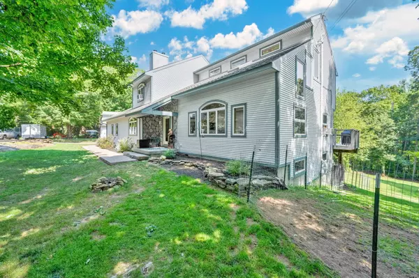 Marlborough, CT 06447,49 South Main Street