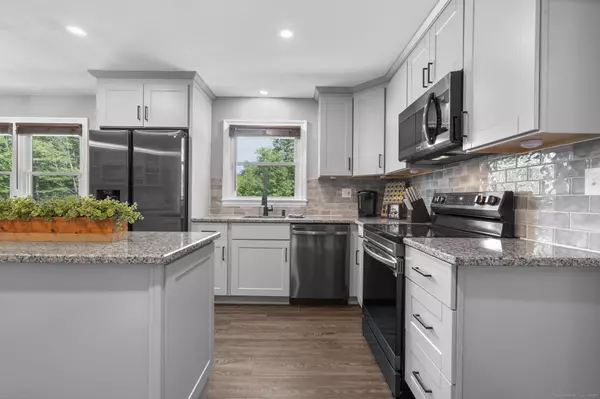 North Haven, CT 06473,1812 Hartford Turnpike