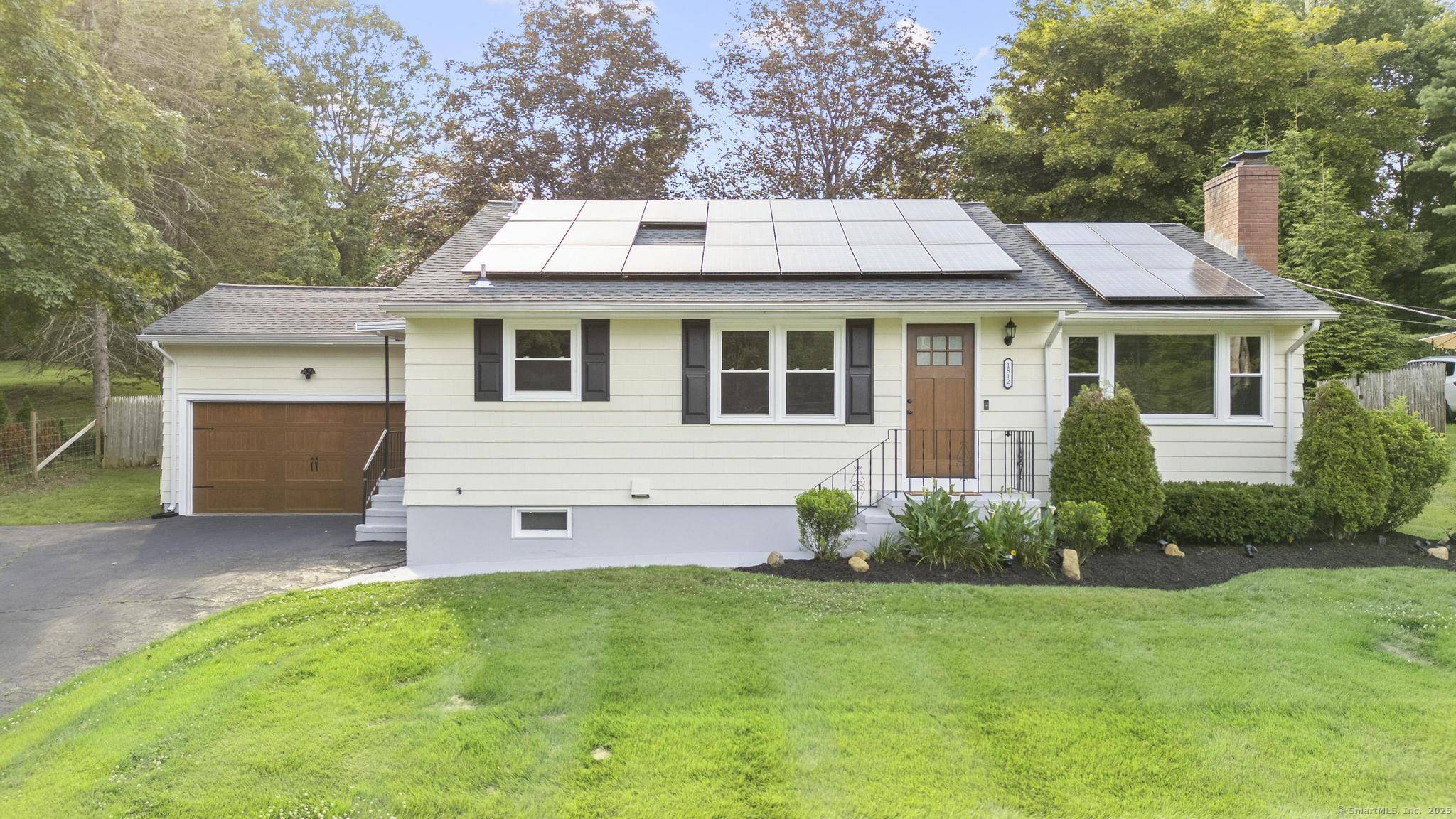 1812 Hartford Turnpike, North Haven, CT 06473