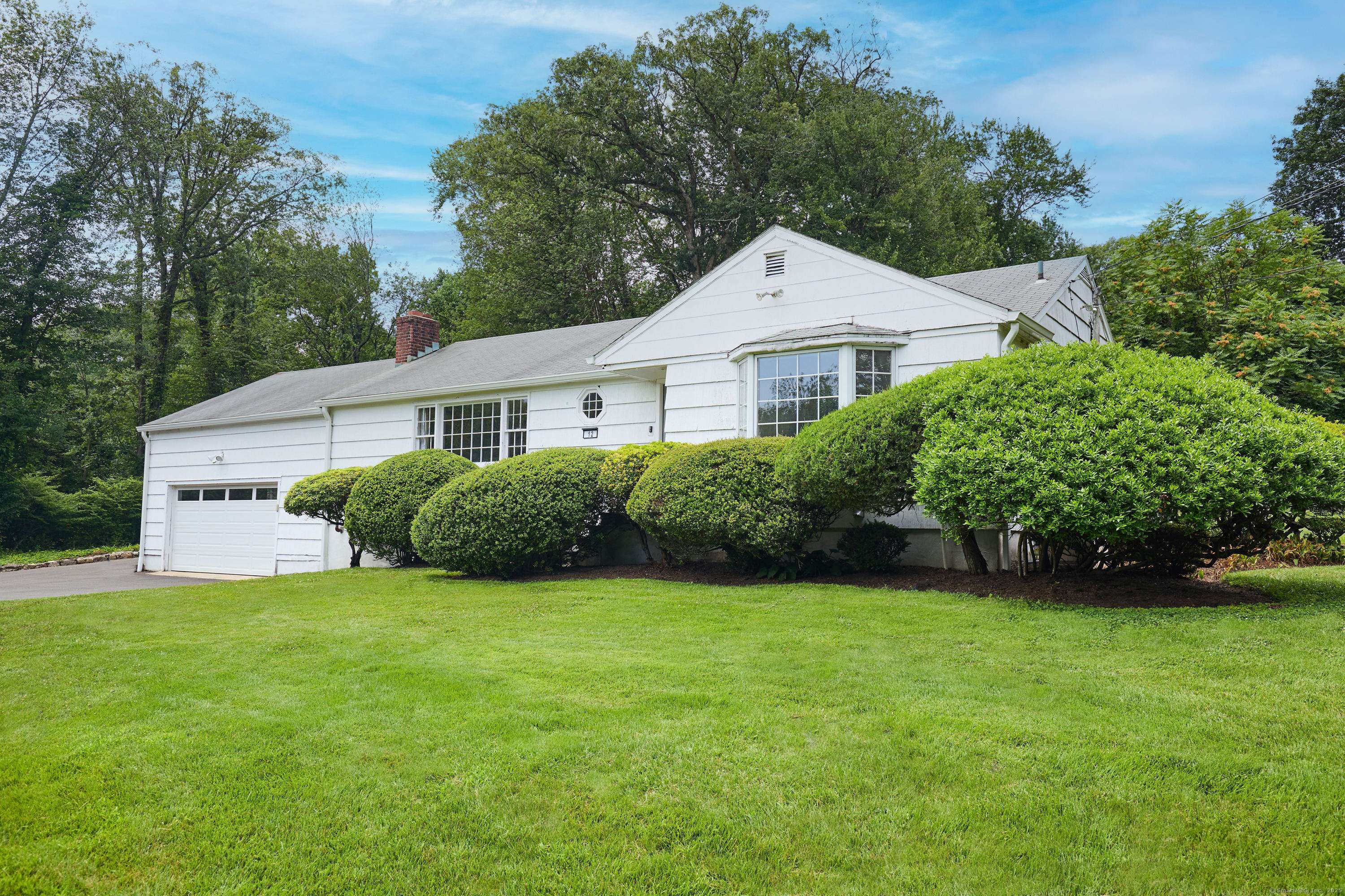 12 Shady Knoll Lane, New Canaan, CT 06840