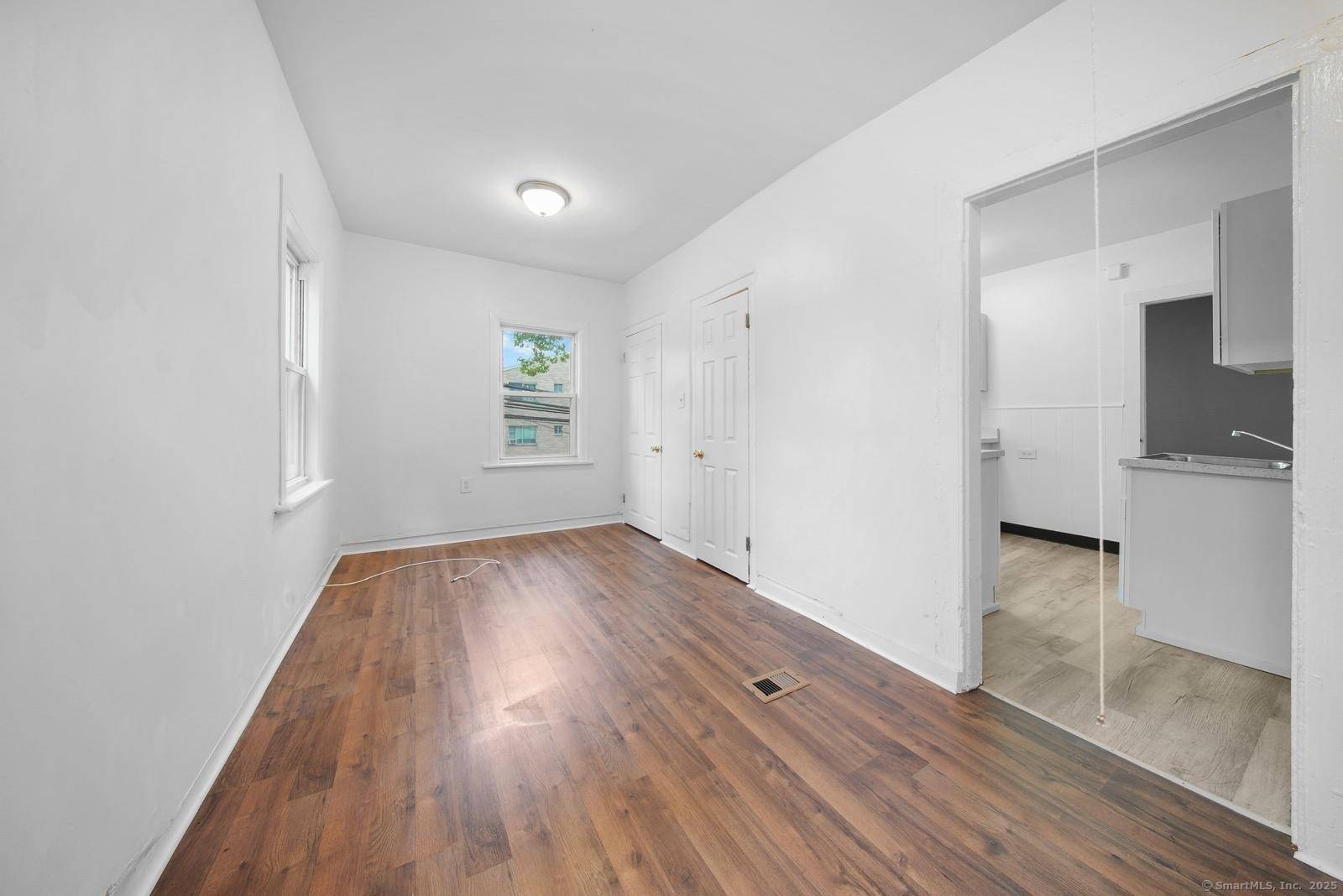 Bridgeport, CT 06610,37 Granfield Avenue