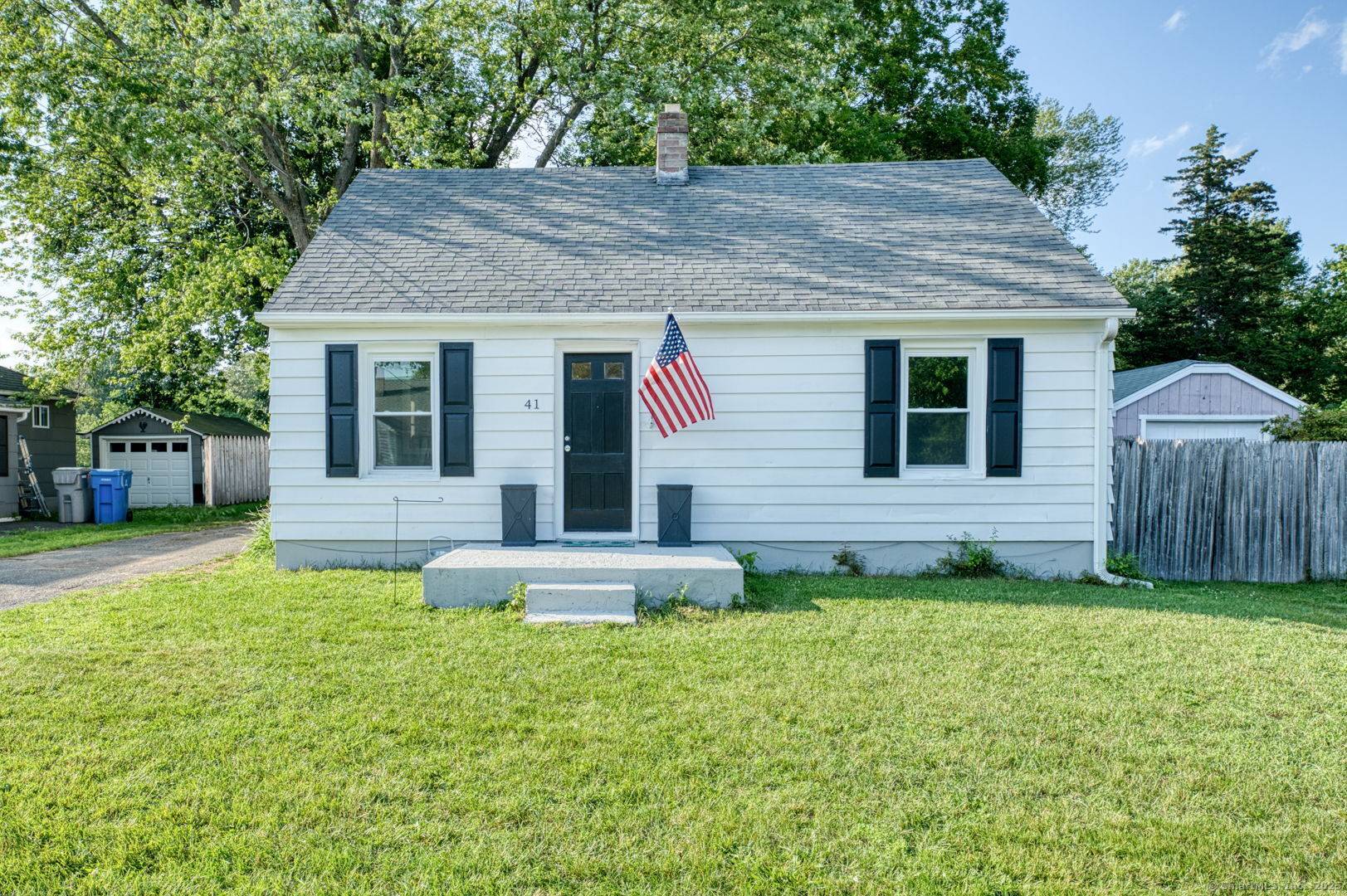 41 East New Street, Bristol, CT 06010