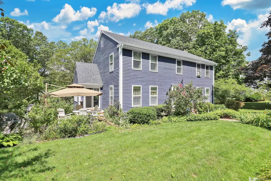 76 High Street, Portland, CT 06480