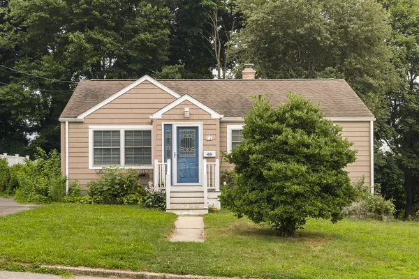 77 Bayshore Drive, New London, CT 06320
