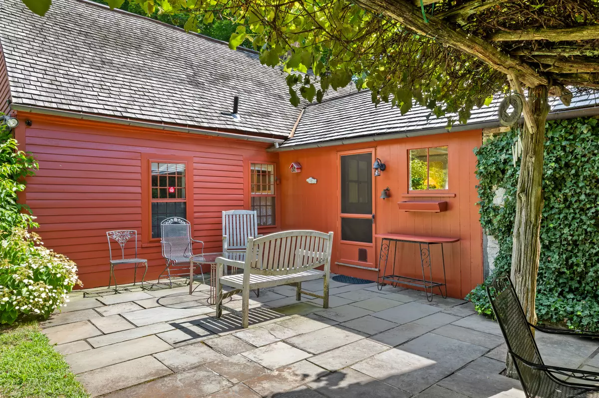 Chester, CT 06412,28 South Wig Hill Road