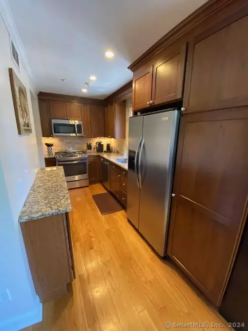 119 Forest Street #APT 4, Stamford, CT 06901