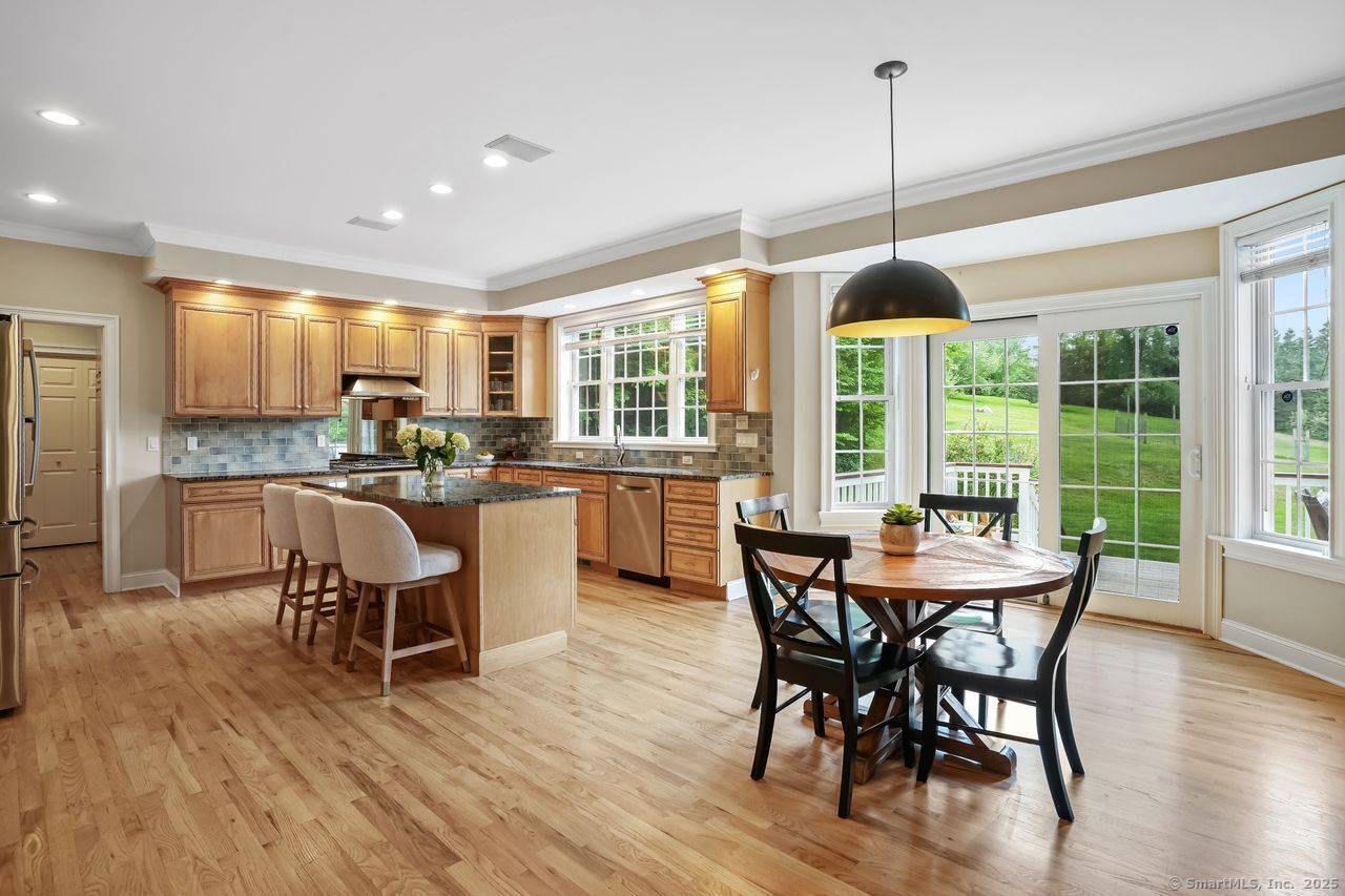 Newtown, CT 06470,18 Beaver Dam Road