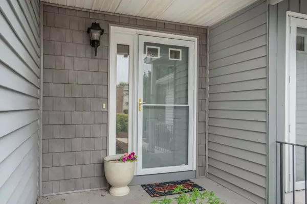South Windsor, CT 06074,122 Ivy Lane #122