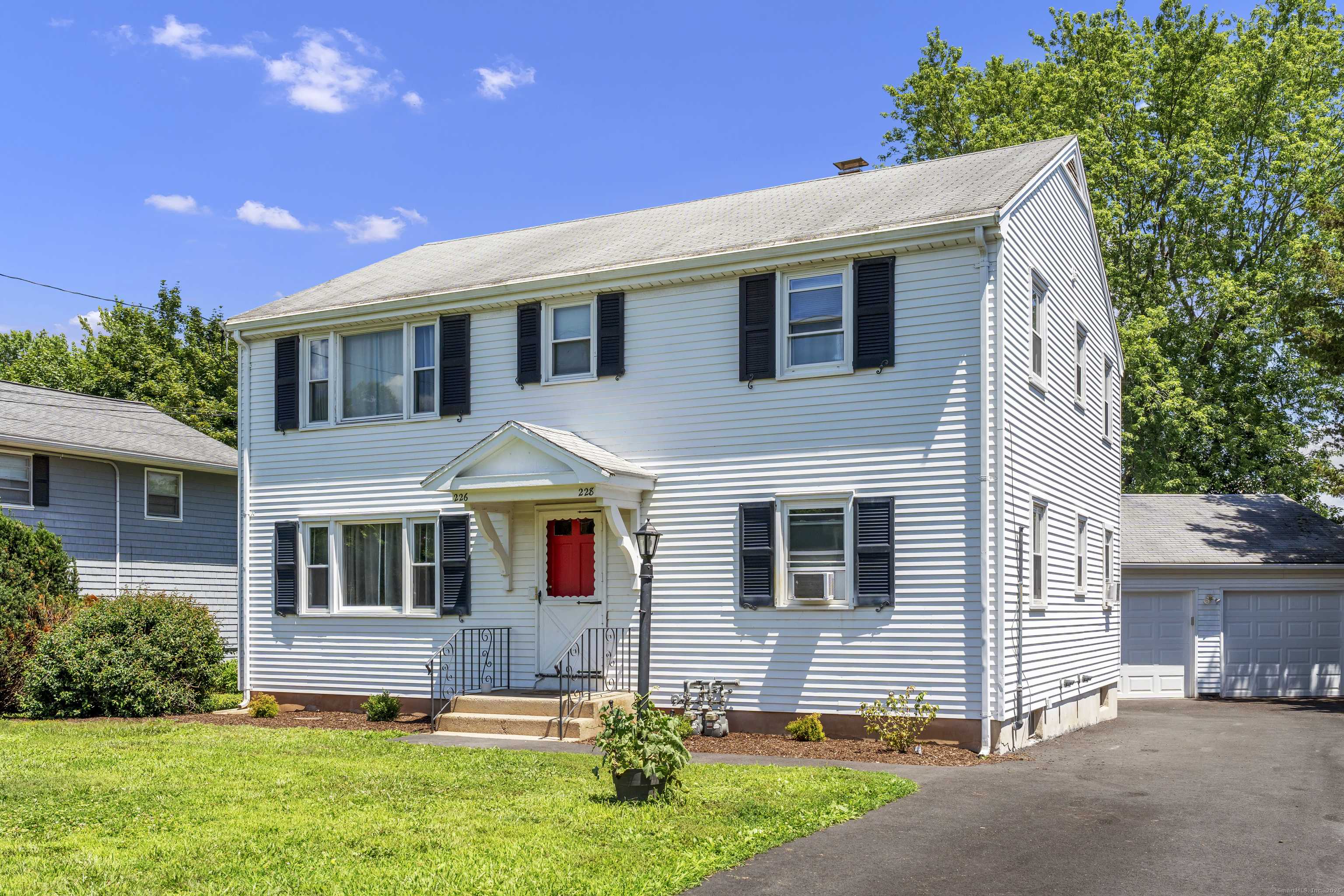 Wethersfield, CT 06109,226 Middletown Avenue