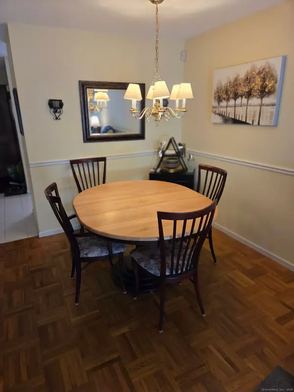 Groton, CT 06340,40 Courtland Drive #40