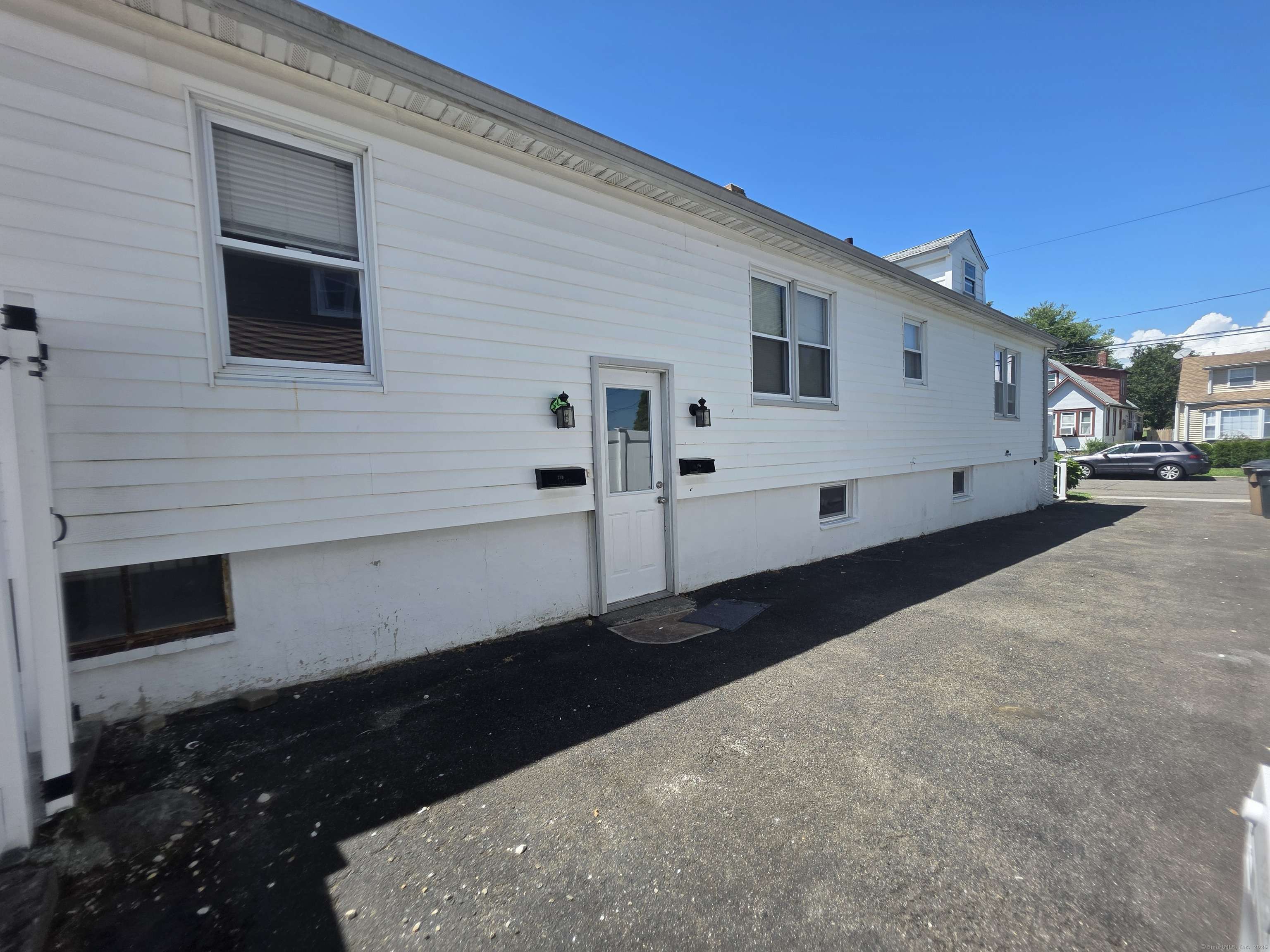 Stamford, CT 06902,73 Rippowam Road
