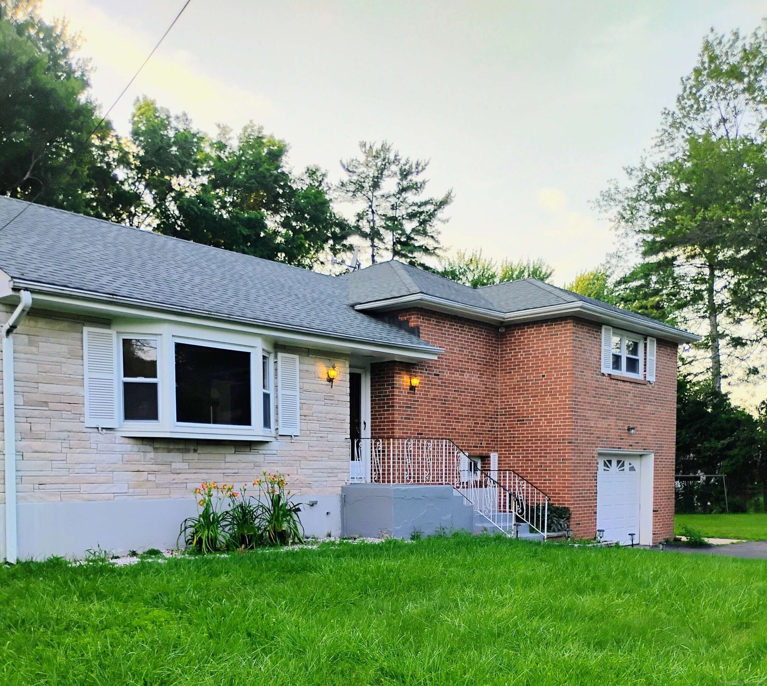 3 Rye Ridge Parkway, West Hartford, CT 06117