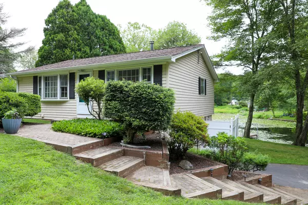 140 Flanders Road, Stonington, CT 06378