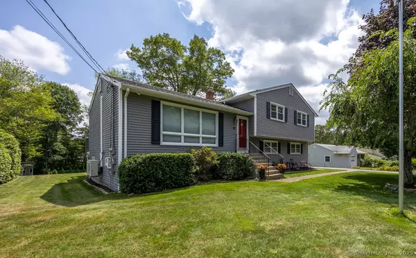 28 Sandy Lane, Wolcott, CT 06716