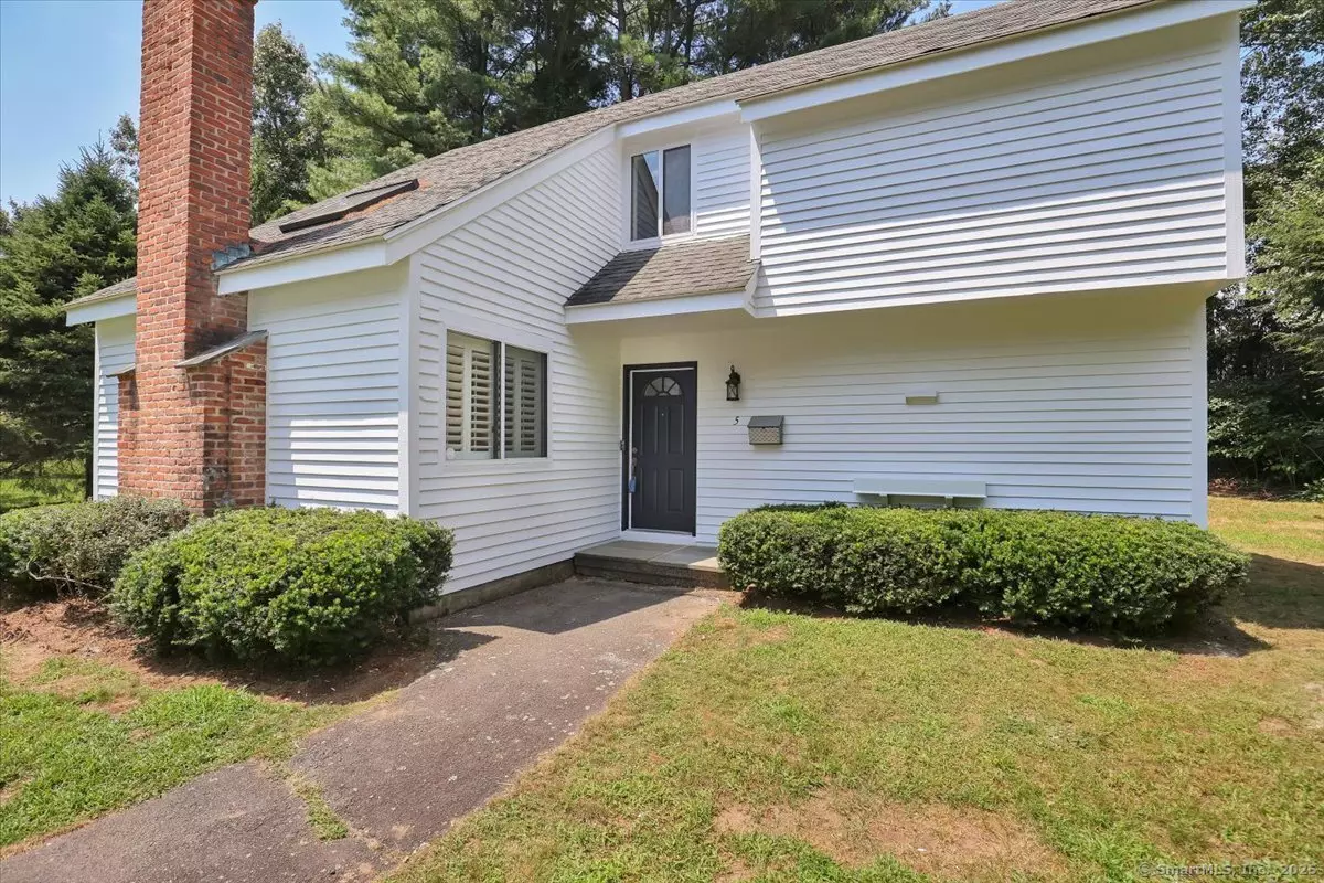 Simsbury, CT 06070,5 Tamarack Lane #5