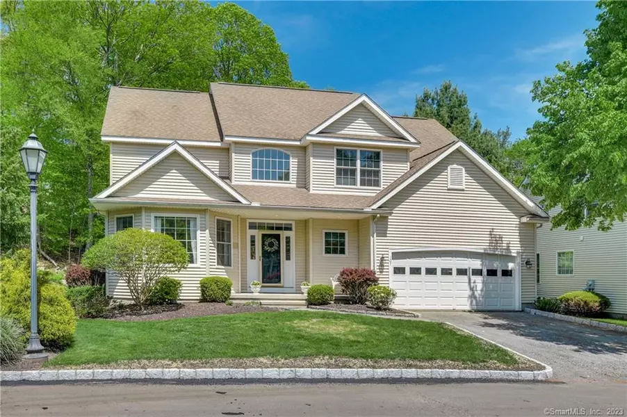 107 Governor Trumbull Way #107, Trumbull, CT 06611