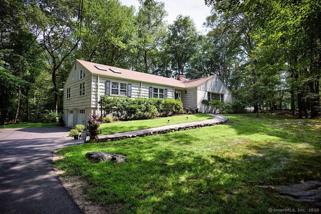 Stamford, CT 06903,135 Foxwood Road