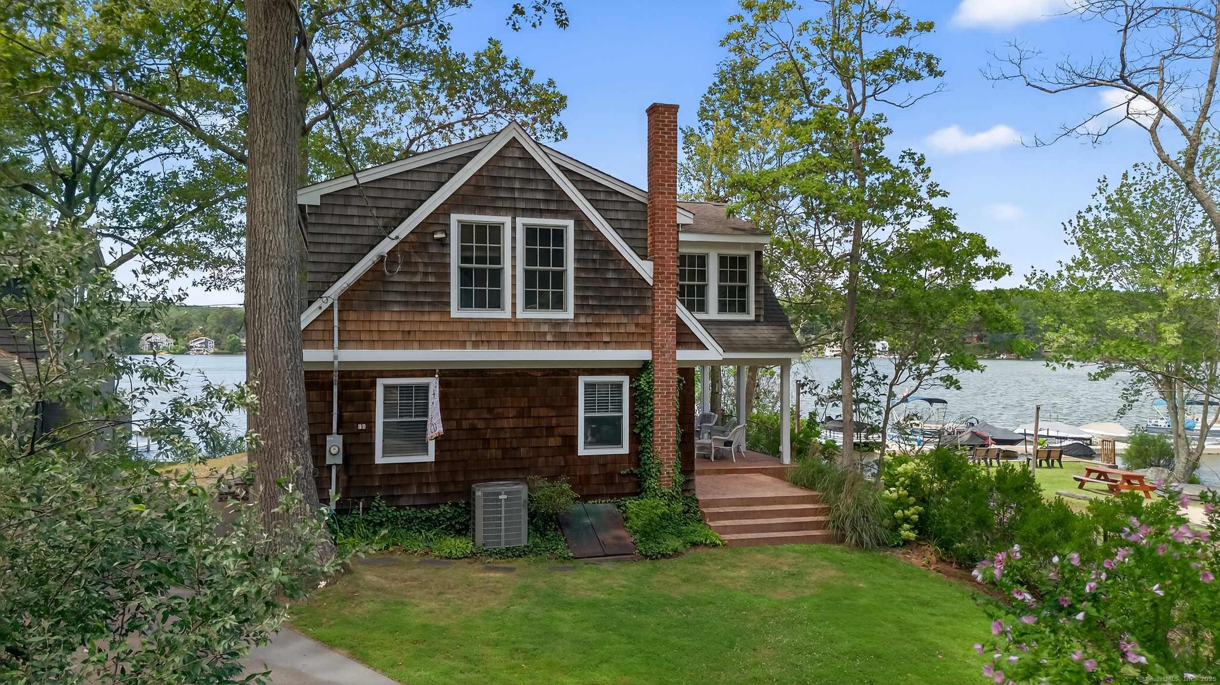 11 South Wangonk Trail, East Hampton, CT 06424
