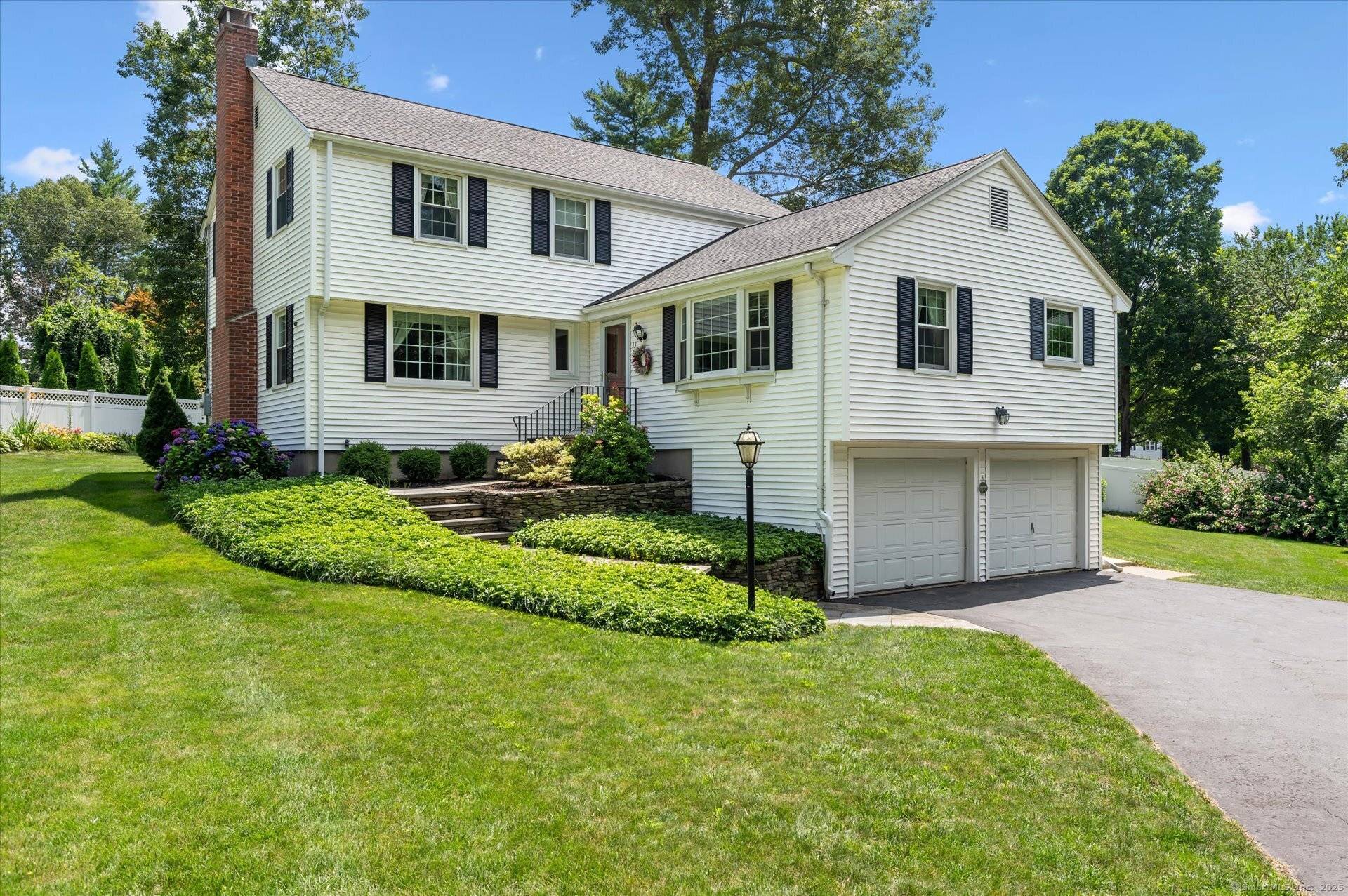 13 Virginia Lane, Simsbury, CT 06070