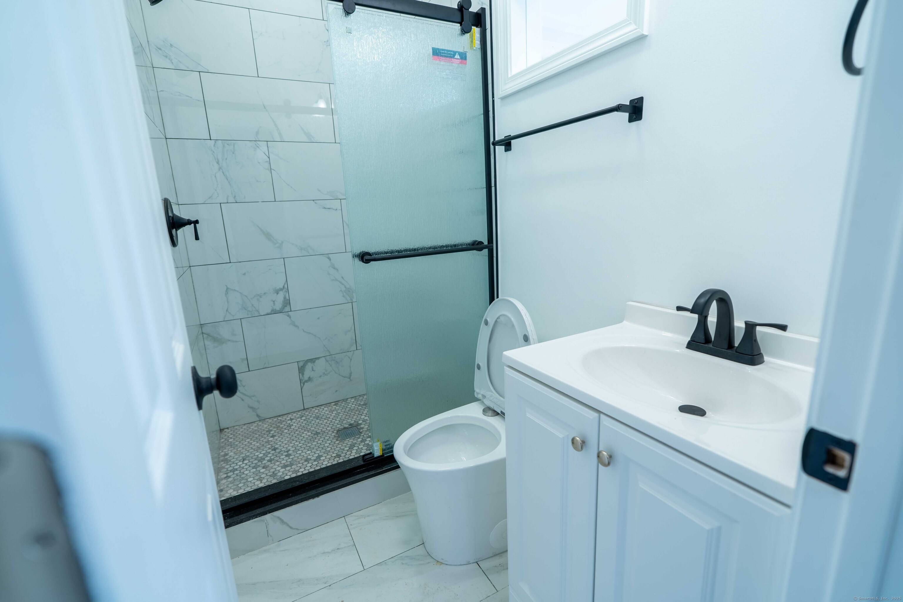 Shelton, CT 06484,187 Hillside Avenue #2nd floor
