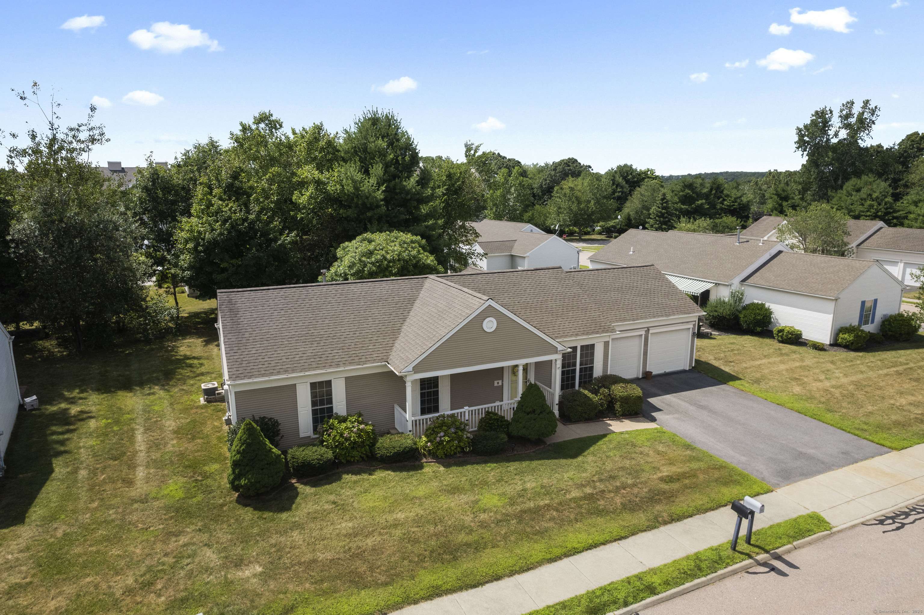 Waterford, CT 06385,10 cypress Way