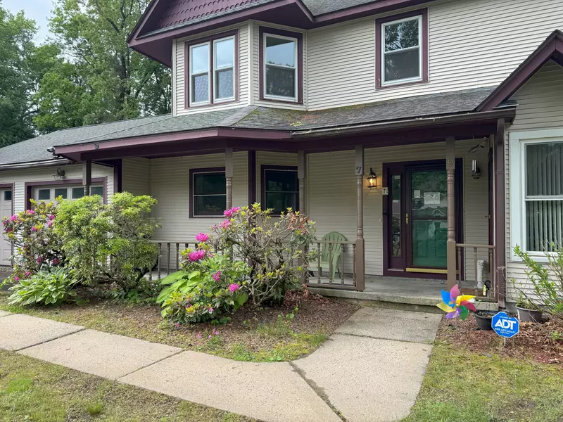 7 Arrowwood Circle #7, South Windsor, CT 06074
