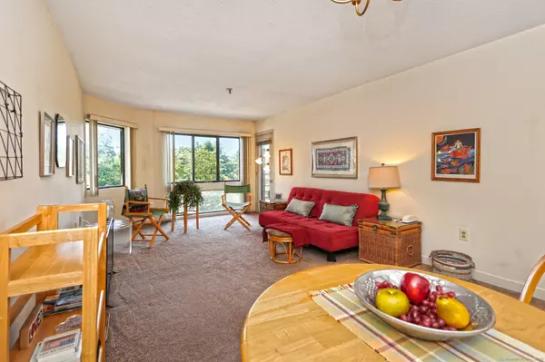 Hamden, CT 06517,1204 Whitney Avenue #APT 416