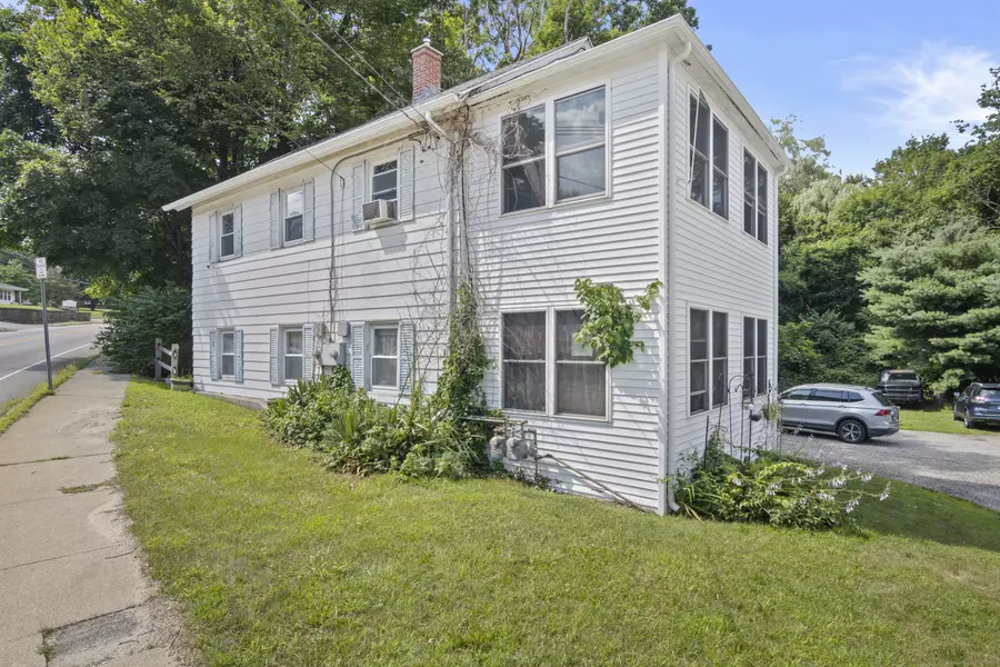 201 Woodstock Avenue, Putnam, CT 06260