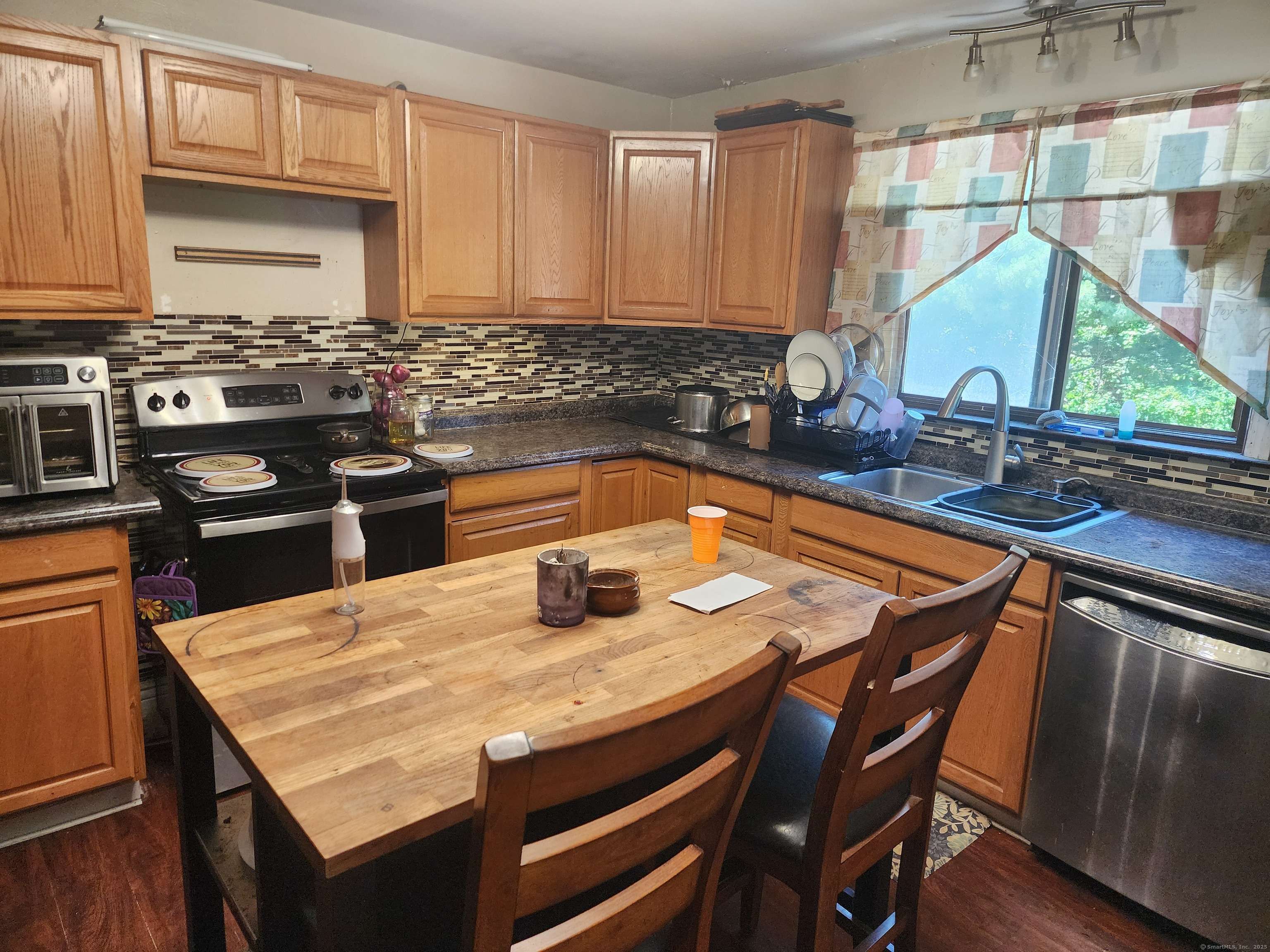 West Haven, CT 06516,241 Highland Street