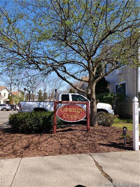 West Haven, CT 06516,60 Plainfield Avenue #12