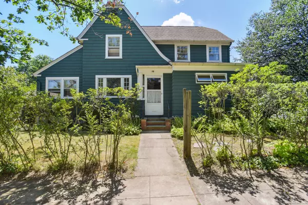 10 Glen Road,  New Haven,  CT 06511