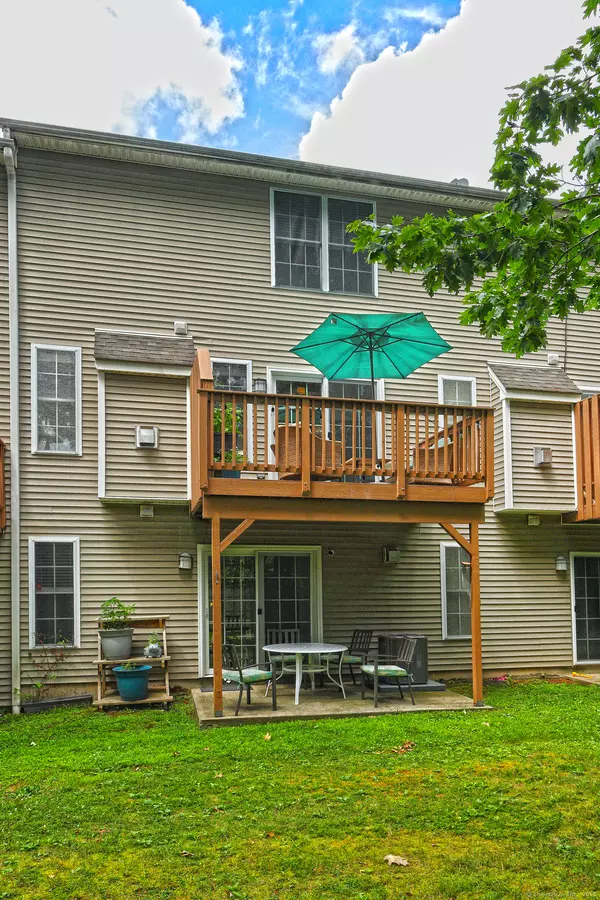 Hamden, CT 06517,157 Leeder Hill Drive #APT 503