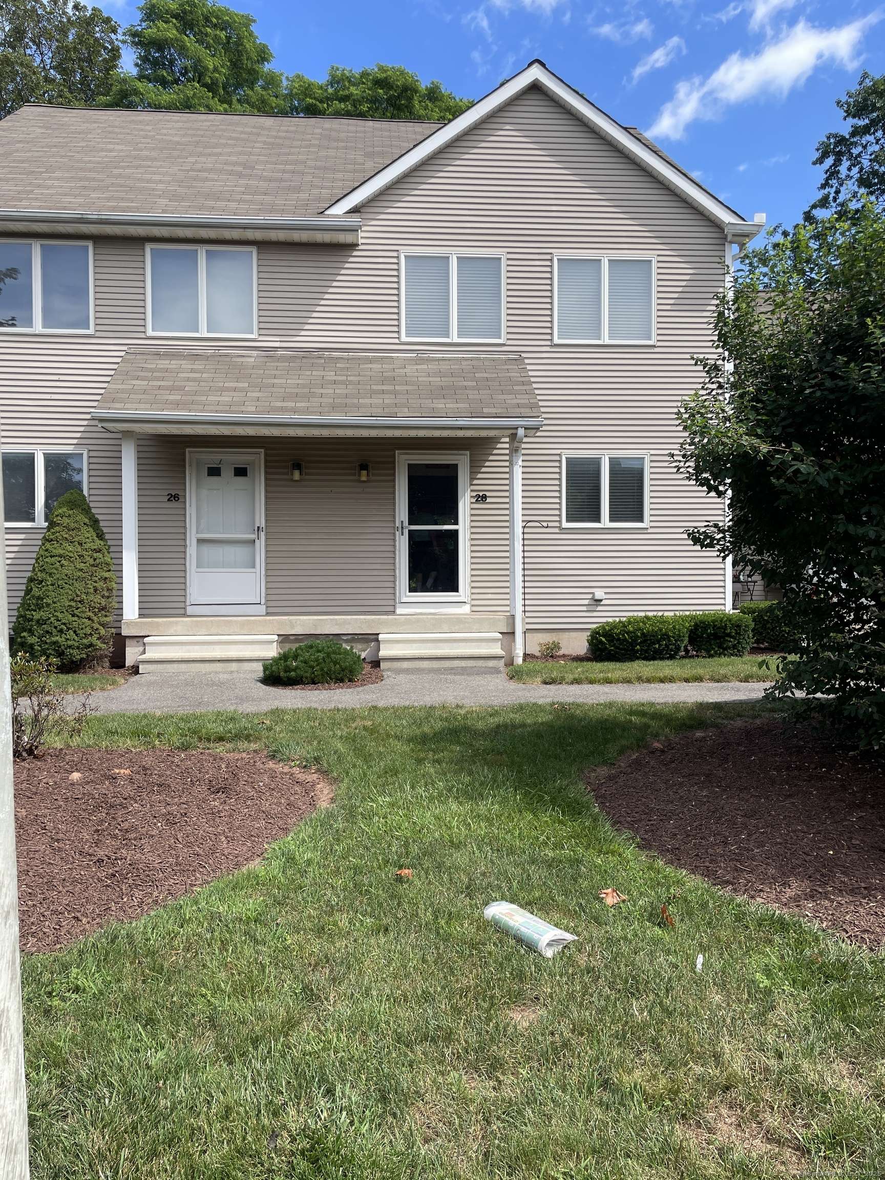 28 Sunrise Circle #28, Newington, CT 06111