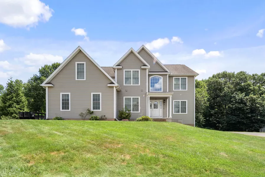 18 Butternut Drive, Cromwell, CT 06416