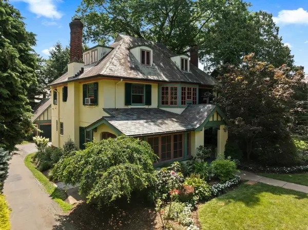 New Haven, CT 06511,325 Saint Ronan Street