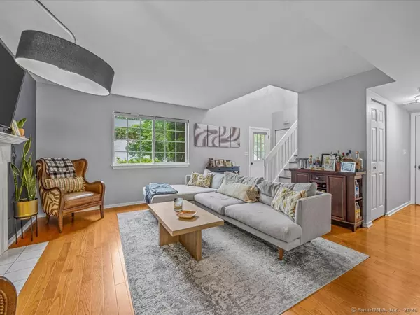 Madison, CT 06443,3 Apple Way