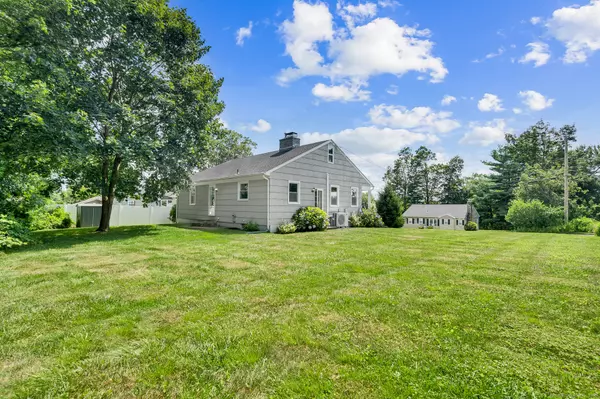 Brookfield, CT 06804,27 Skyline Drive