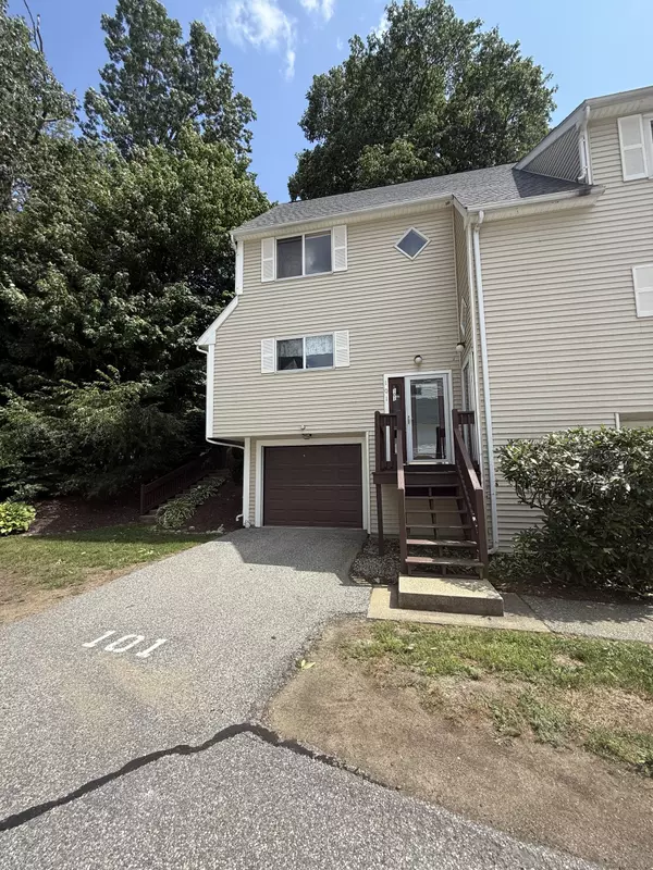 61 Perry Street #101, Putnam, CT 06260