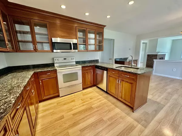 New Fairfield, CT 06812,2 Ball Avenue