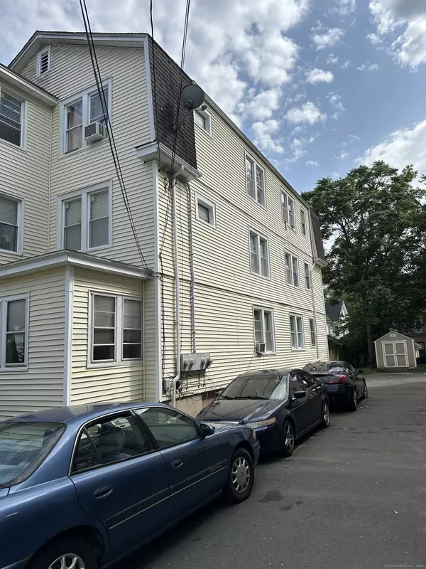 Hartford, CT 06112,17 Rockville Street
