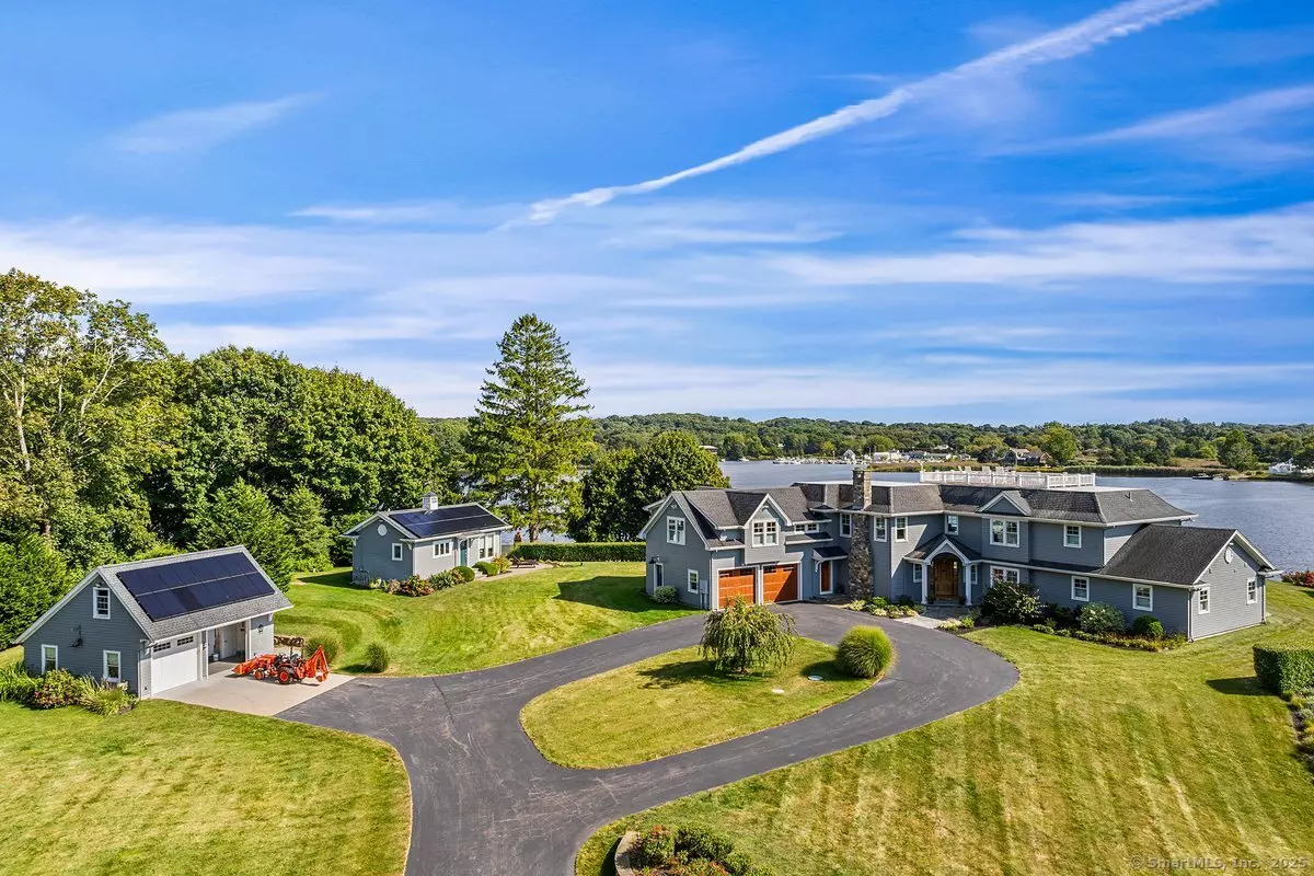 Stonington, CT 06379,365 River Road